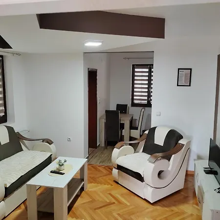 Апартаменты Zvezdana *