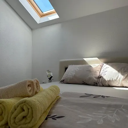 Апартаменты Zvezdana *